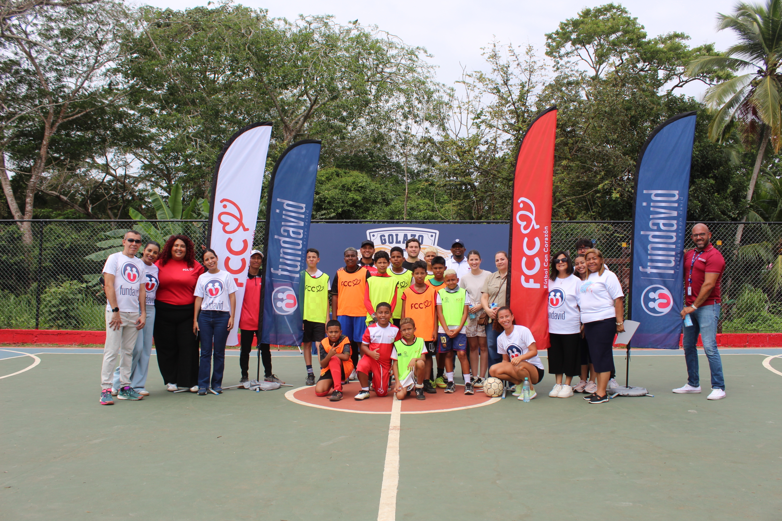 Golazo por ti Nico. Inauguración de cancha en San Bernardino Arraijan